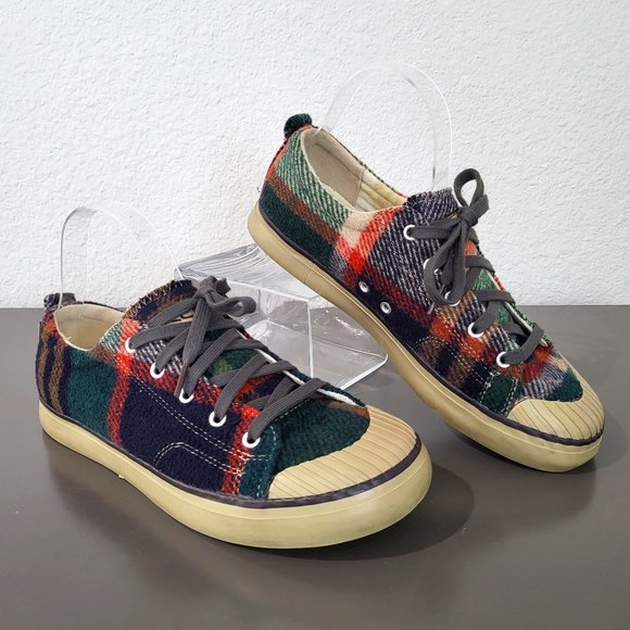 Keen Shoes - Keen Women's ELSA Fleece Sneaker SZ 10